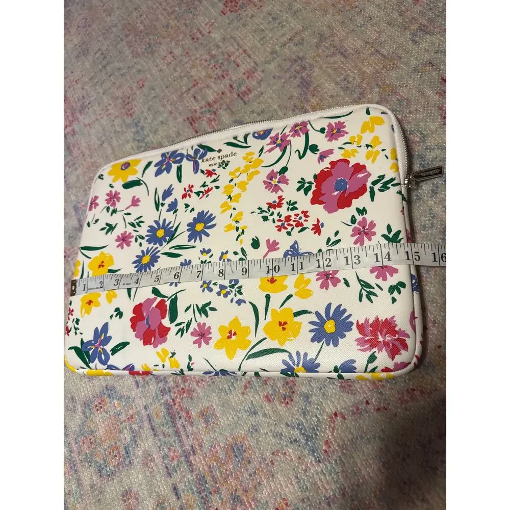 Kate Spade Staci Garden Bouquet Laptop Sleeve Cream Floral Multi-Color 15.3
